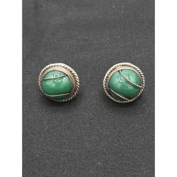 The Unbranded Brand Jewelry - Vintage Sterling Silver Green Onyx Screw Back Earrings